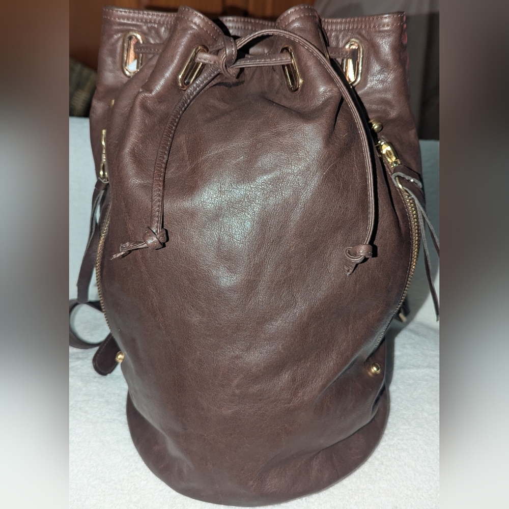 Chic Brown Leather Backpack With Drawstring Closu… - image 1